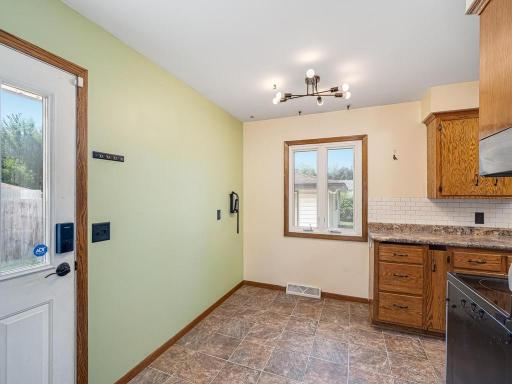 6231 Quail Avenue N, Brooklyn Center, MN 55429