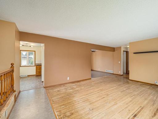 6231 Quail Avenue N, Brooklyn Center, MN 55429