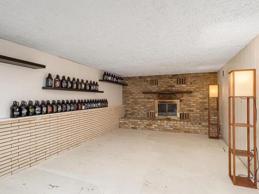 6231 Quail Avenue N, Brooklyn Center, MN 55429