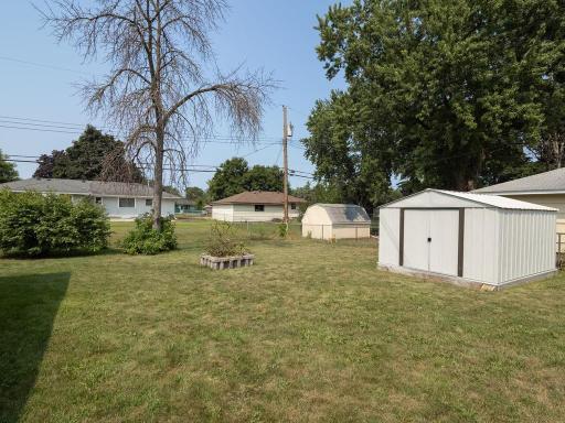 6231 Quail Avenue N, Brooklyn Center, MN 55429