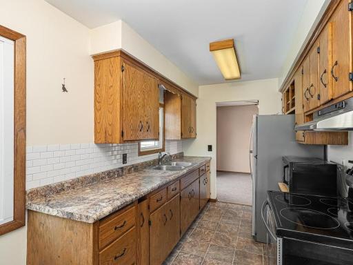 6231 Quail Avenue N, Brooklyn Center, MN 55429