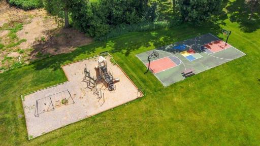 12738 Gordon Drive, Eden Prairie, MN 55346