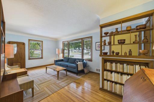 1731 Galtier Street, Roseville, MN 55113