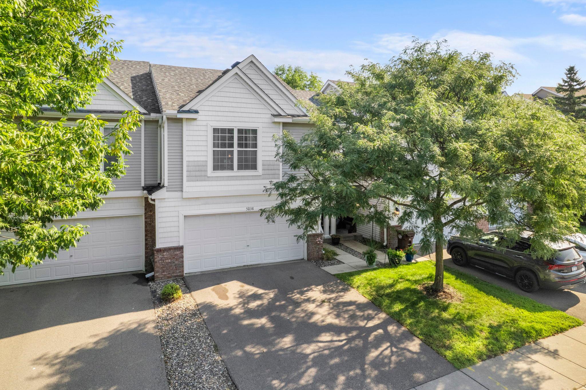 There’s an easy sense of comfort to this 3-bedroom, 2-bathroom Prior Lake townhome, with a layout that feels open and connected while still offering plenty of flexibility for everyday living.