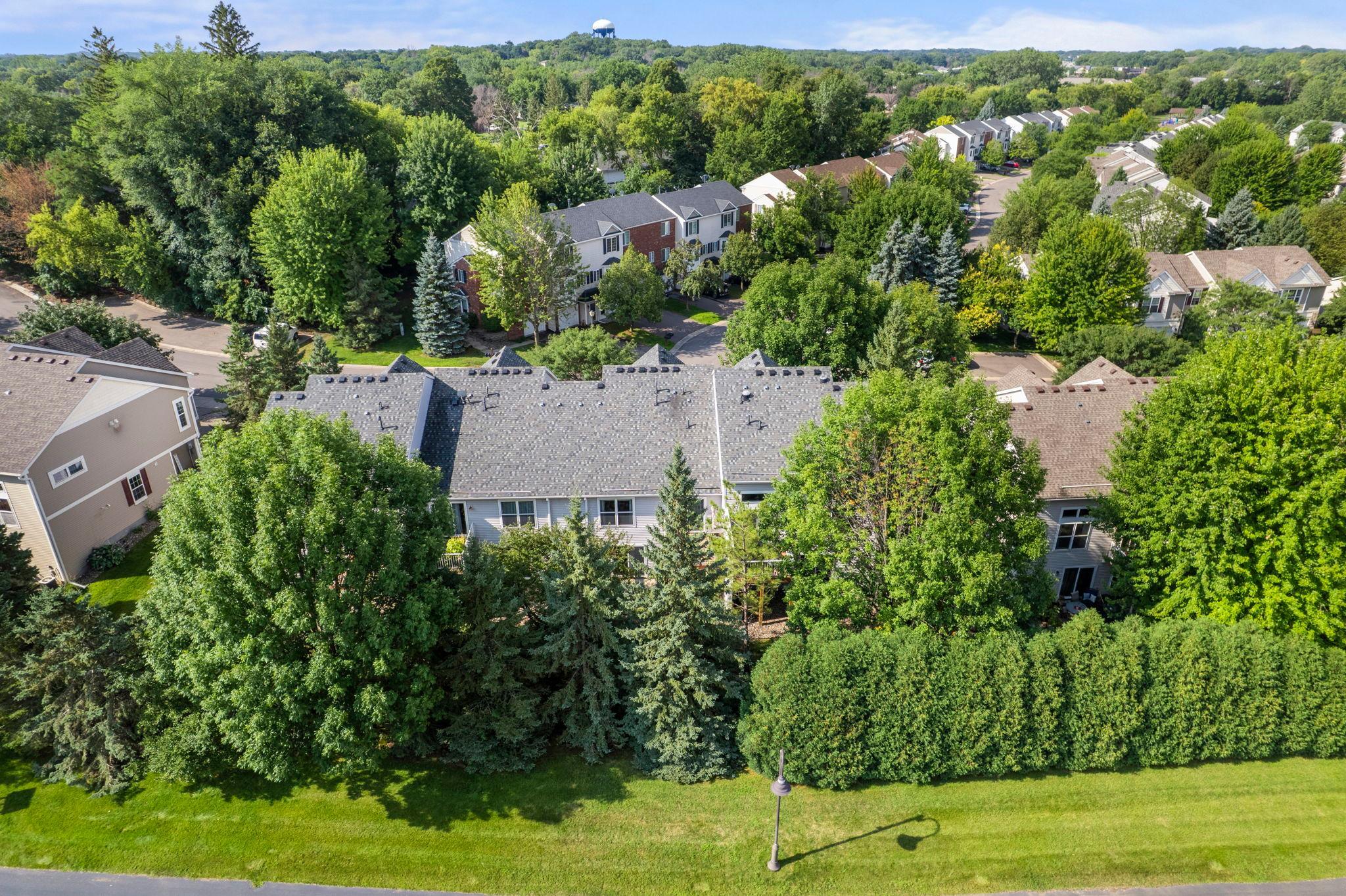 The HOA handles lawn care, snow removal, garbage, roof, driveway, and exterior maintenance (excluding the deck), leaving you more time to enjoy.
