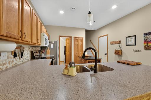 6285 29th Avenue NW, Rochester, MN 55901