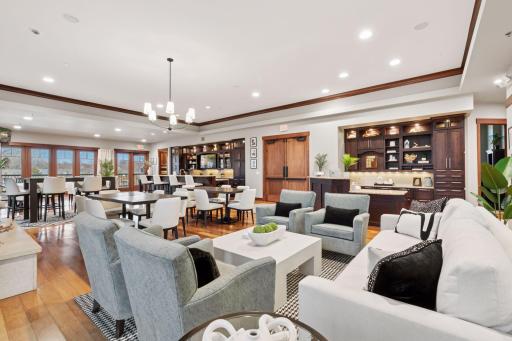 8652 Lake Riley Drive, Chanhassen, MN 55317