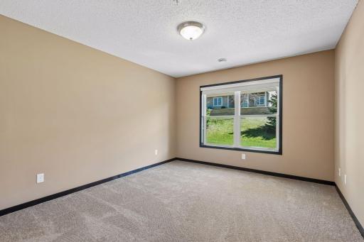 8652 Lake Riley Drive, Chanhassen, MN 55317