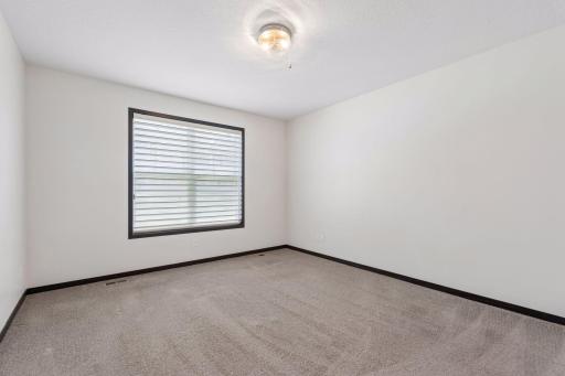 8652 Lake Riley Drive, Chanhassen, MN 55317