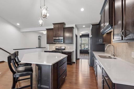 8652 Lake Riley Drive, Chanhassen, MN 55317