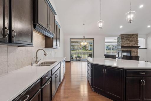 8652 Lake Riley Drive, Chanhassen, MN 55317