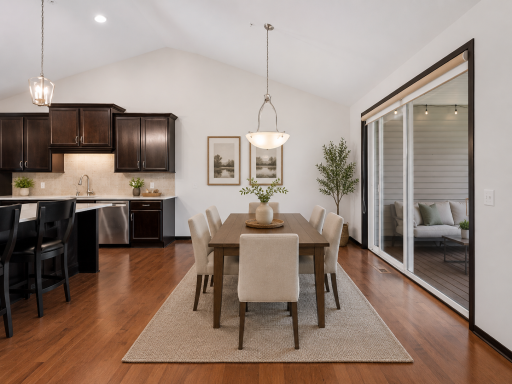 8652 Lake Riley Drive, Chanhassen, MN 55317