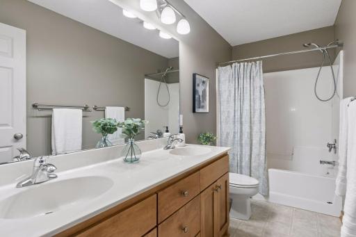 Main bathroom with double sinks