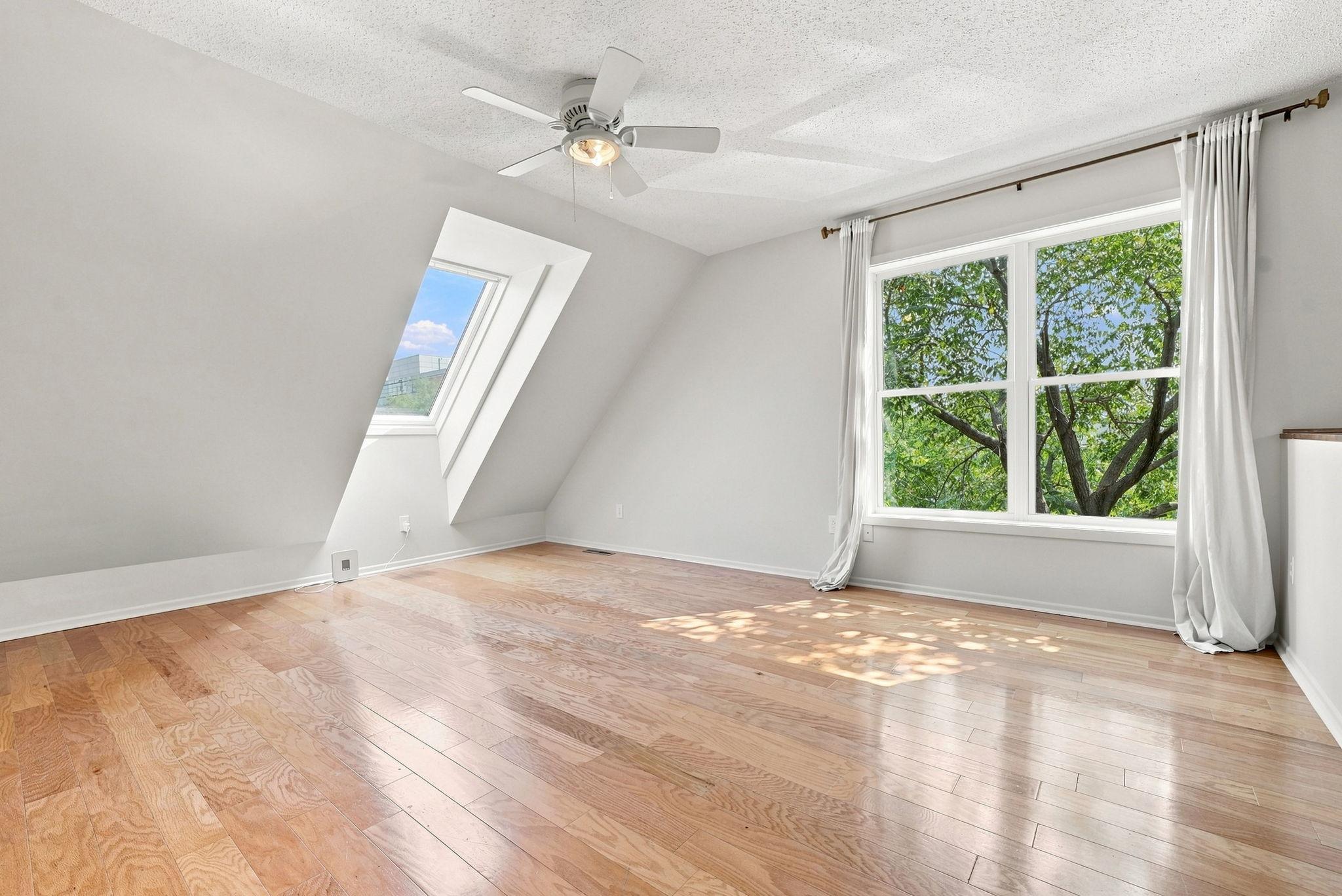 29-web-or-mls-5th_St_01422.jpg