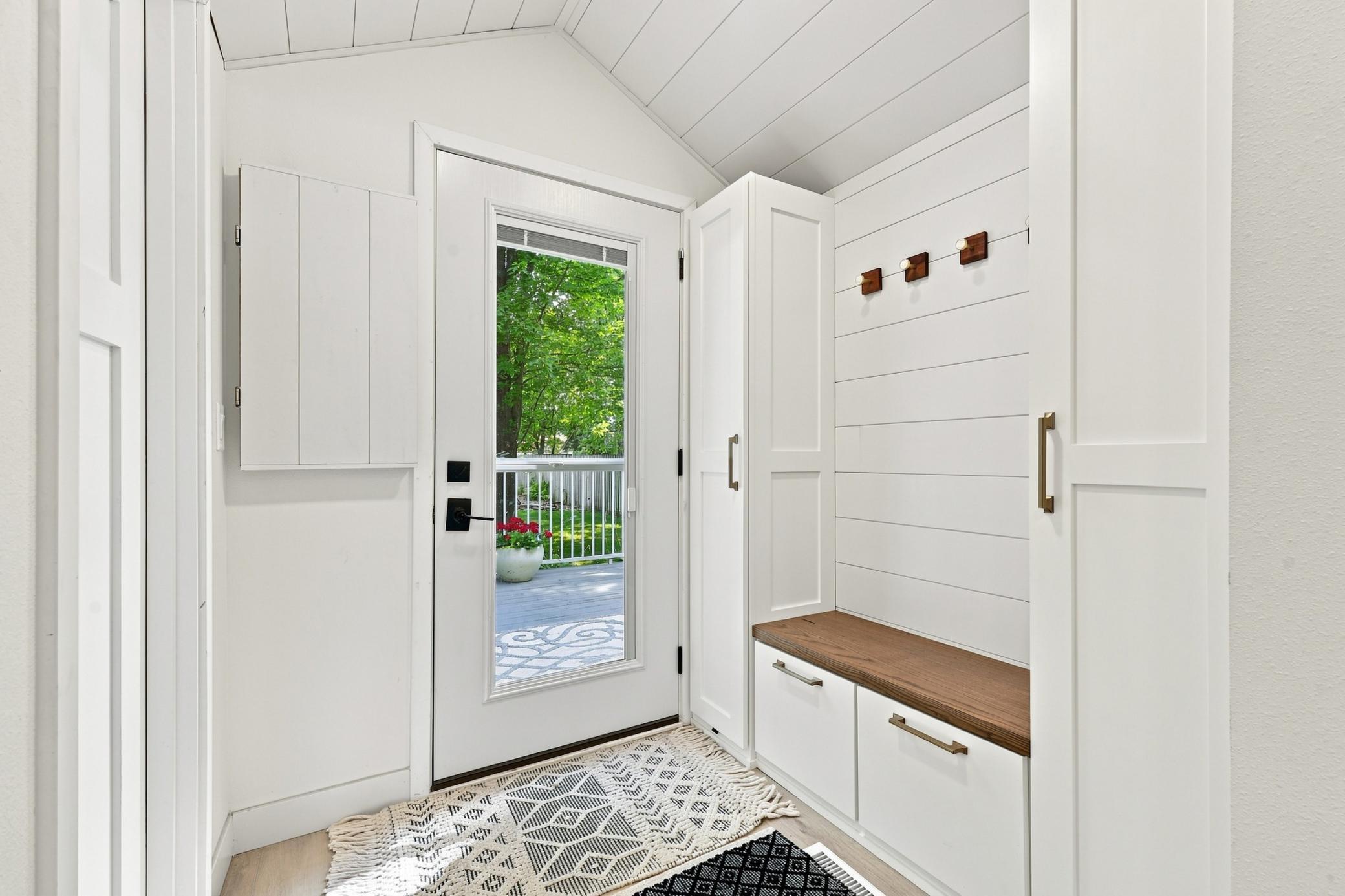 Entryway - Drop Zone