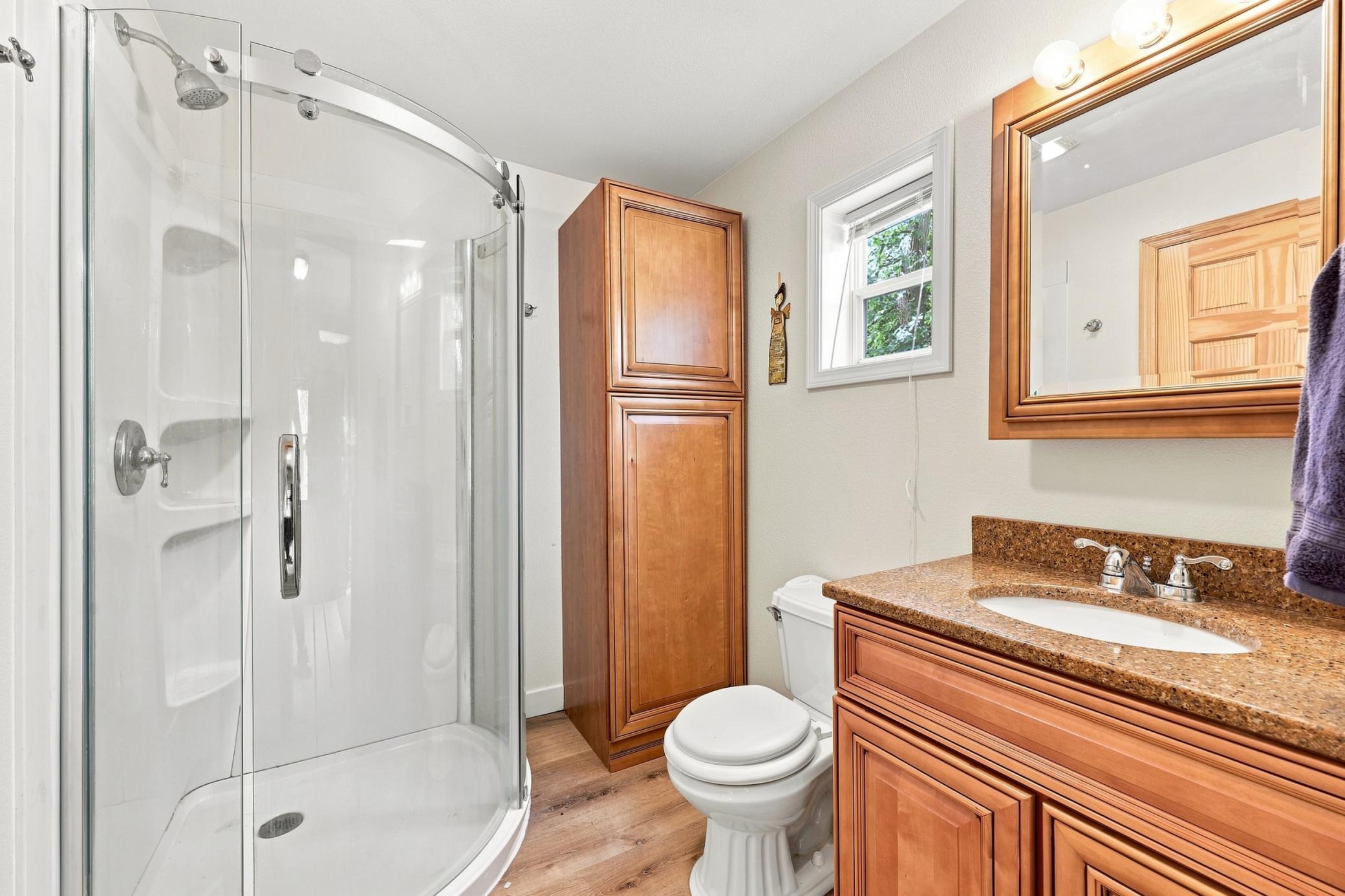 Guest House Bath