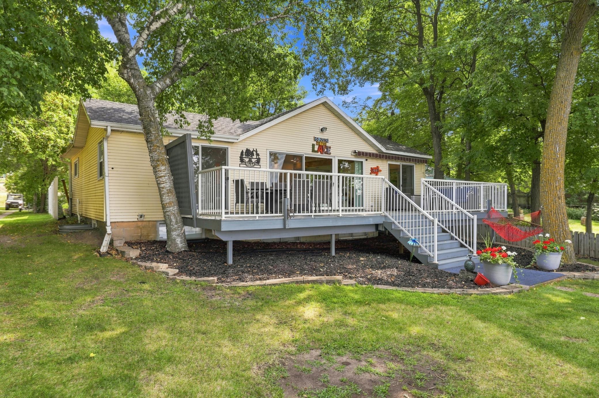Huge Lakeside Deck