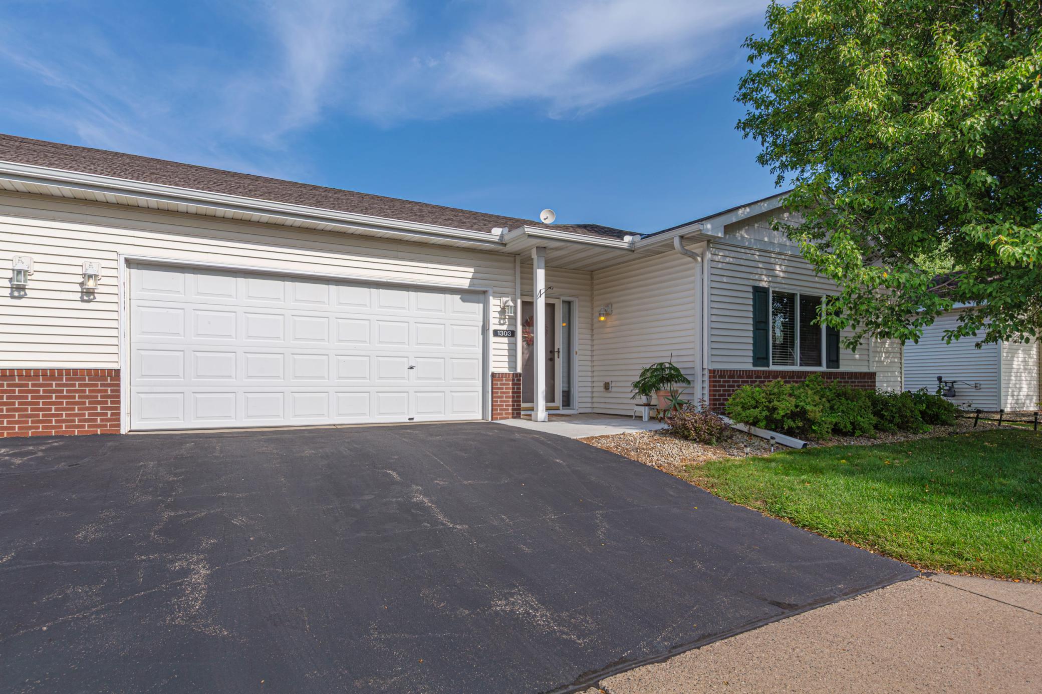 Photo for 1303 Presidential Drive, Northfield, MN 55057 - Listing #7125623 front