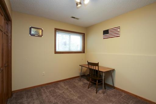 450 School Road NW, Hutchinson, MN 55350