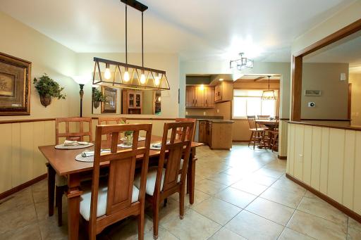 450 School Road NW, Hutchinson, MN 55350