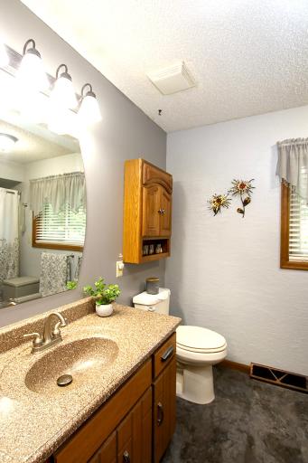 450 School Road NW, Hutchinson, MN 55350