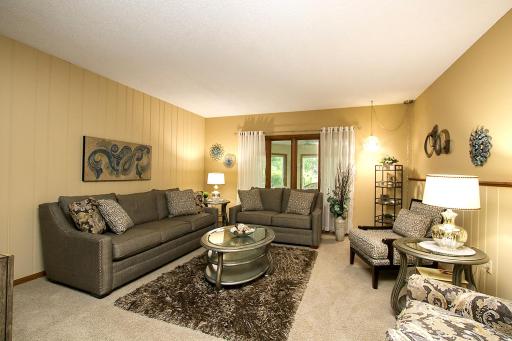 450 School Road NW, Hutchinson, MN 55350