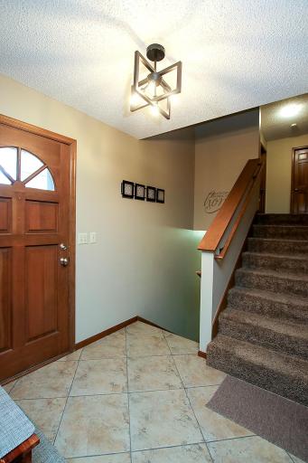 450 School Road NW, Hutchinson, MN 55350