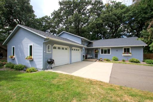 450 School Road NW, Hutchinson, MN 55350