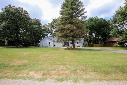 450 School Road NW, Hutchinson, MN 55350