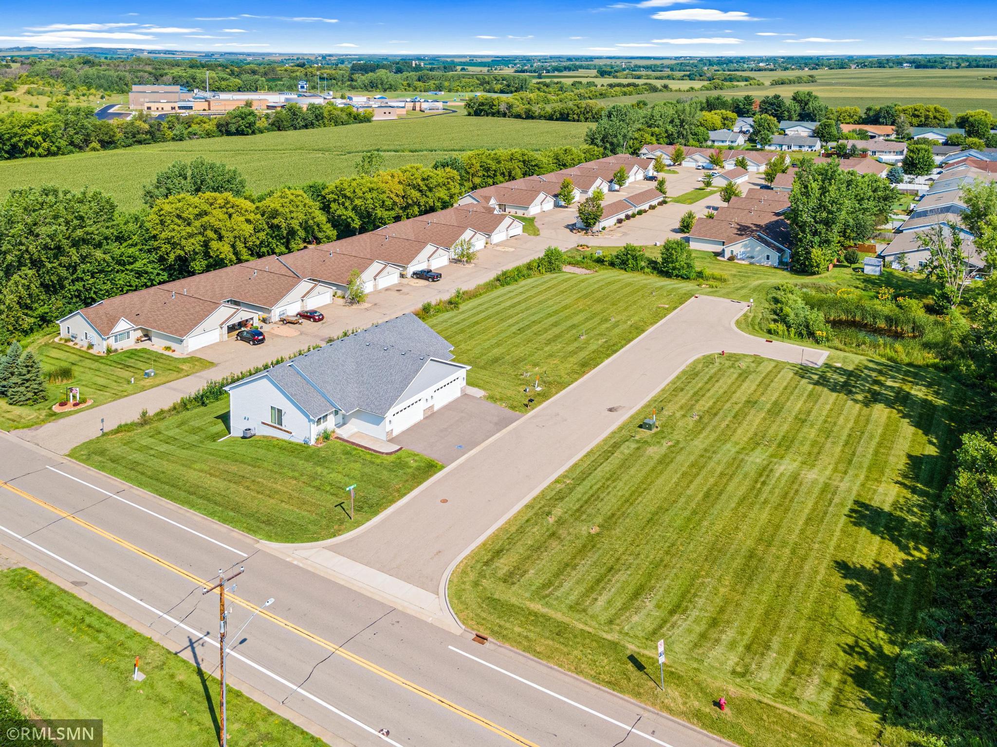 679 Heritage Ln, Hammond, WI-10.jpg