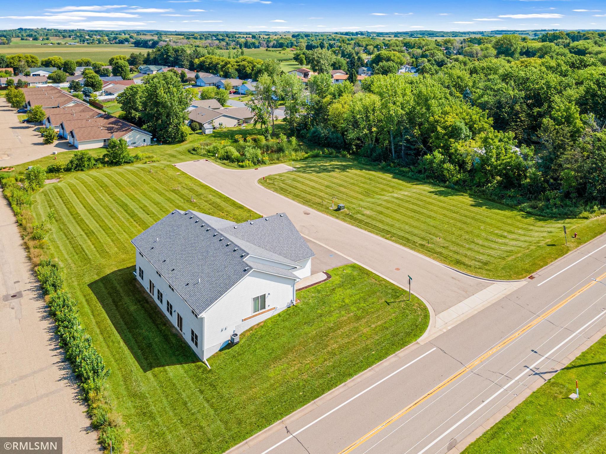 679 Heritage Ln, Hammond, WI-7.jpg