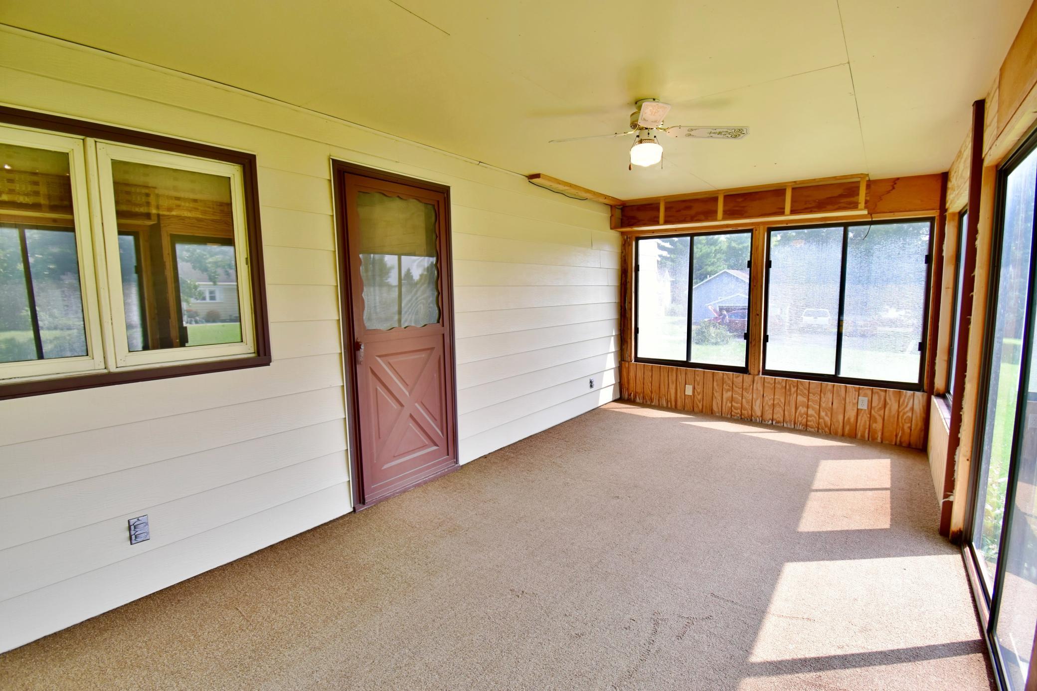 Expansive area with full windows on 3 sides