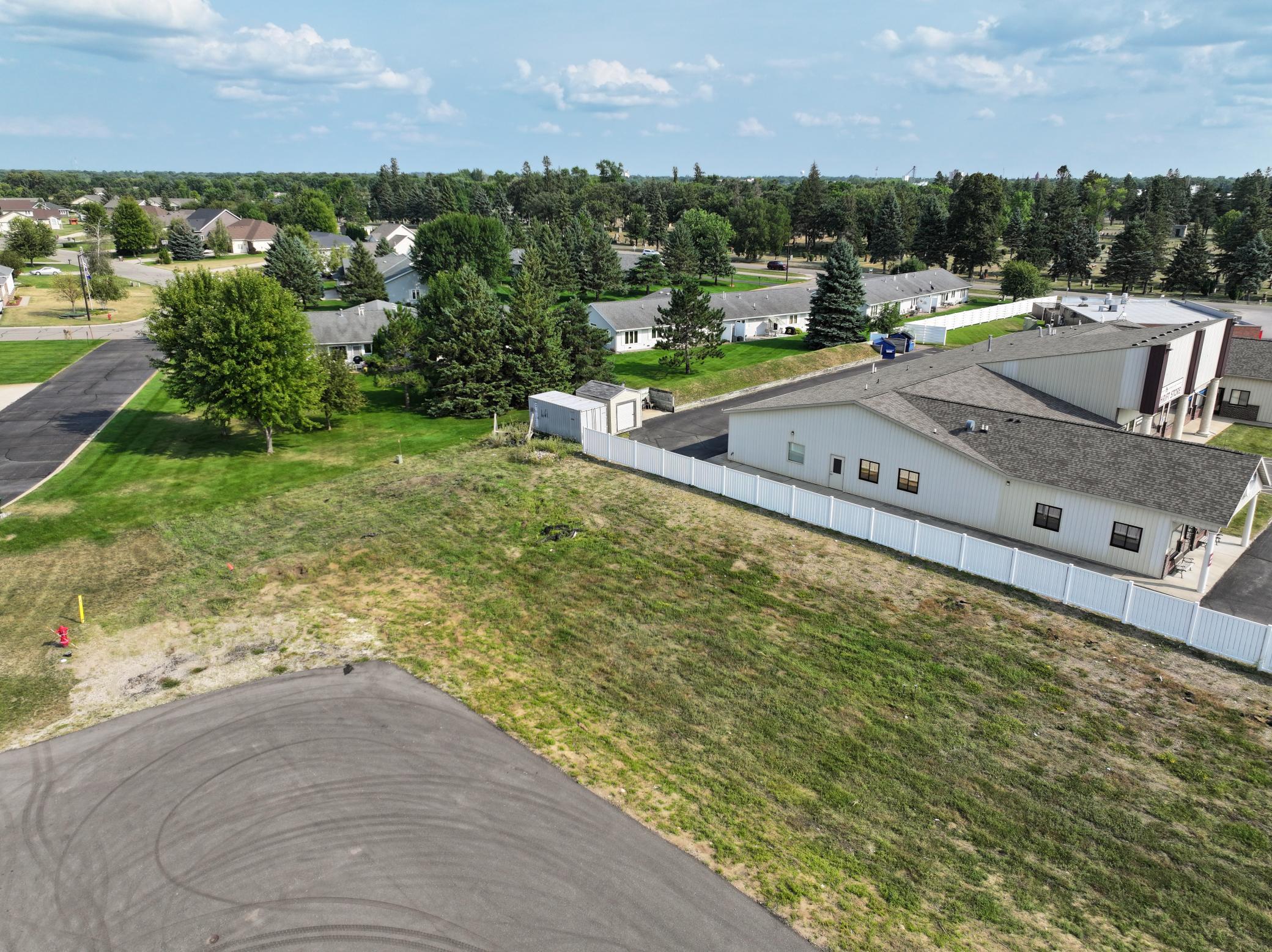 684-682 Voyager Dr