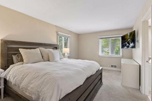 1661 Virginia Avenue S, Saint Louis Park, MN 55426