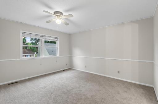 3429 Pilgrim Lane N, Plymouth, MN 55441