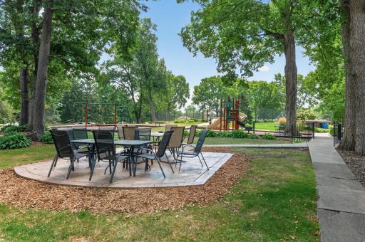 3429 Pilgrim Lane N, Plymouth, MN 55441