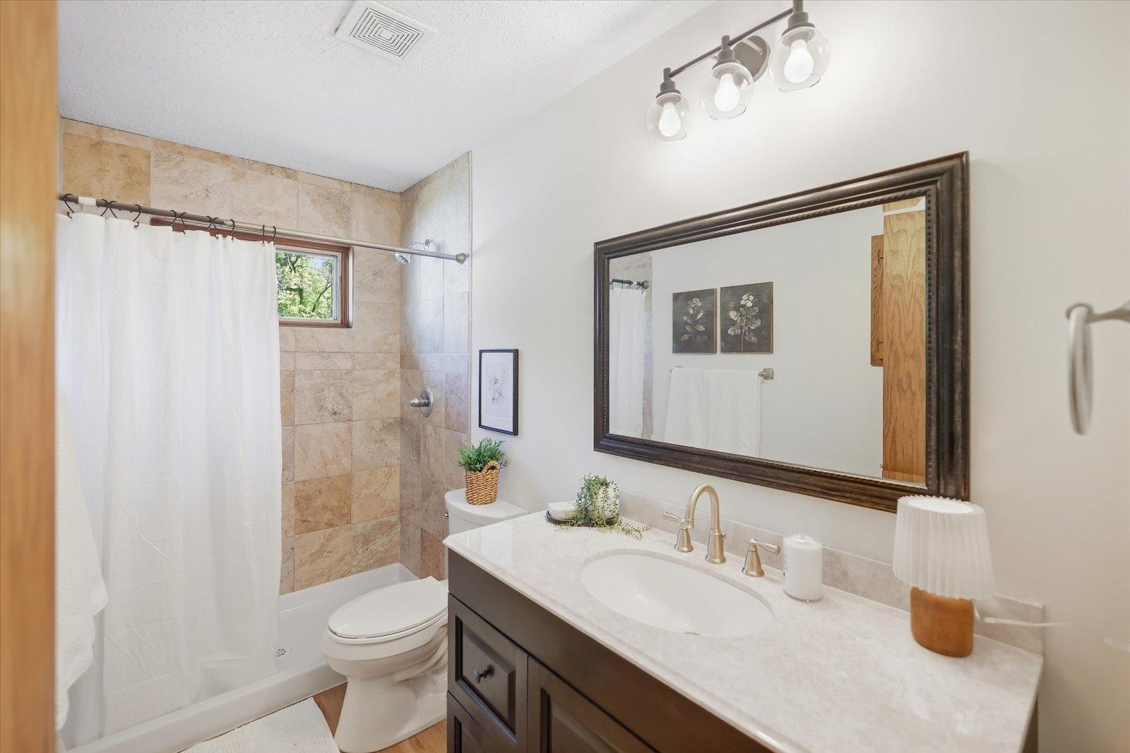 Main bathroom