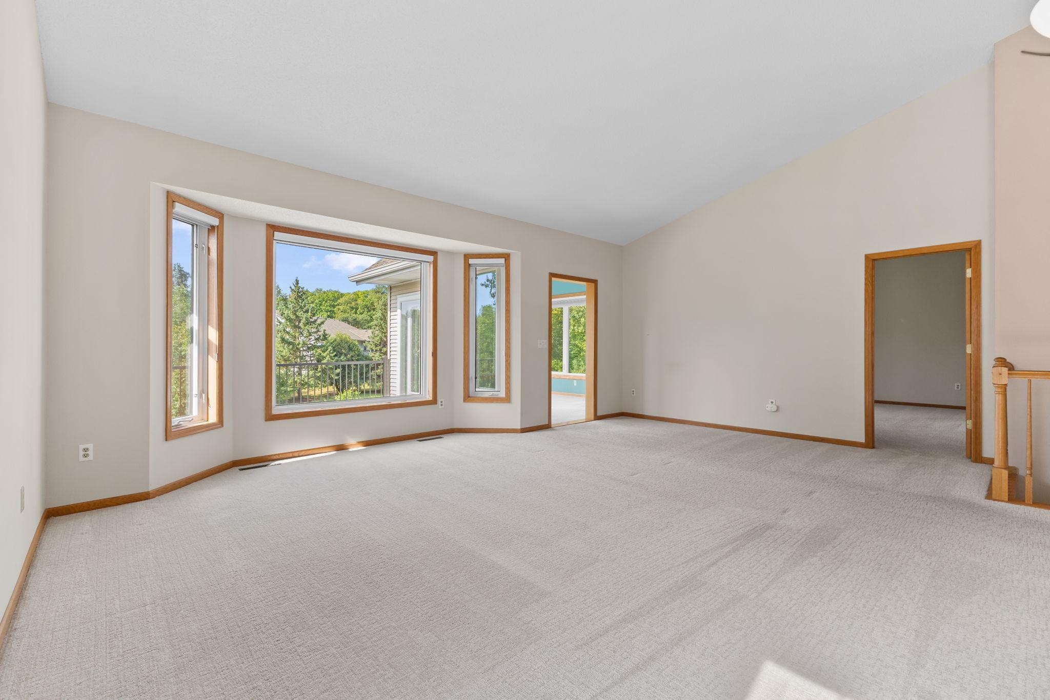 With multiple indoor and outdoor living spaces, you won't lack in space to entertain or relax.