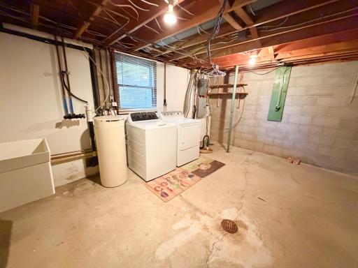962 Miles Drive, Worthington, MN 56187