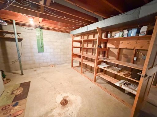 962 Miles Drive, Worthington, MN 56187