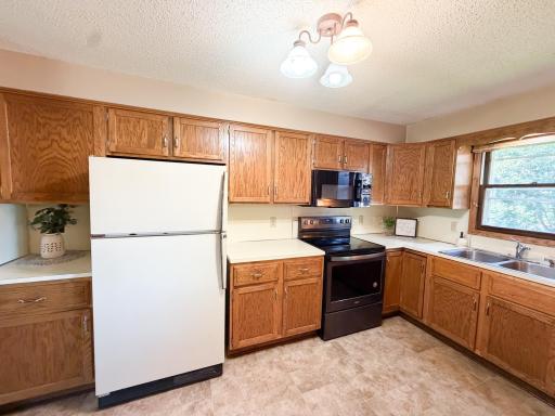 962 Miles Drive, Worthington, MN 56187