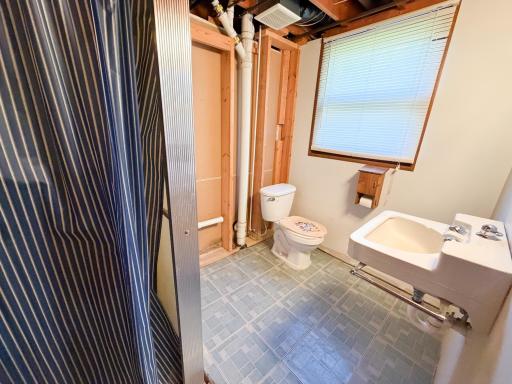 962 Miles Drive, Worthington, MN 56187