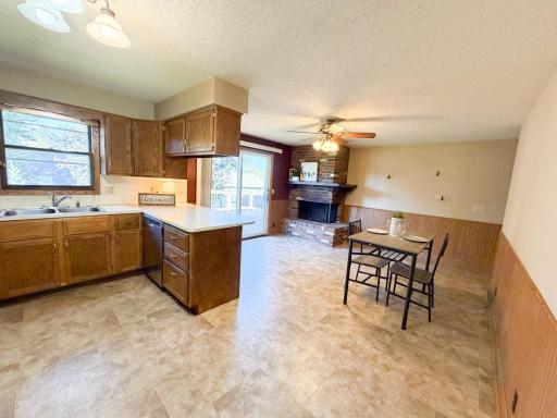 962 Miles Drive, Worthington, MN 56187