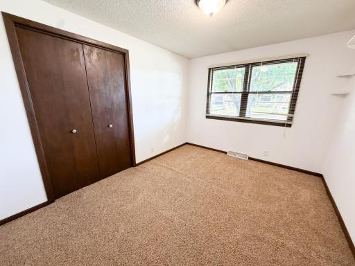 962 Miles Drive, Worthington, MN 56187