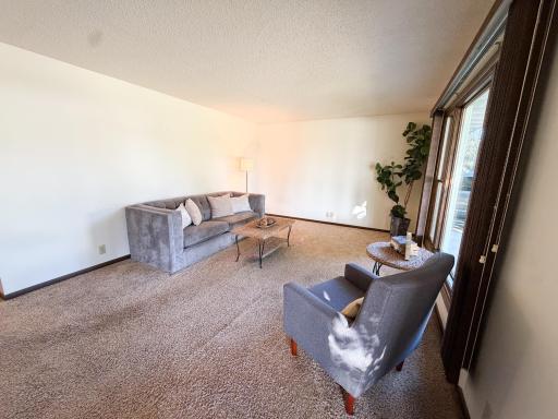962 Miles Drive, Worthington, MN 56187