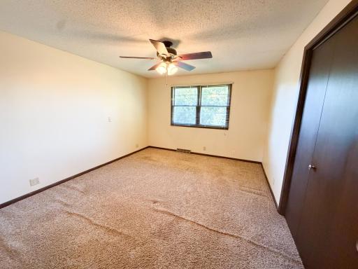 962 Miles Drive, Worthington, MN 56187