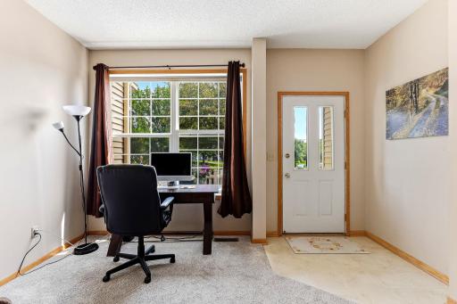 4-web-or-mls-11845-85th-Pl-04.jpg