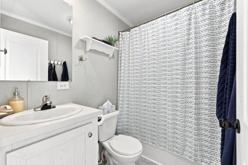 2nd Bathroom