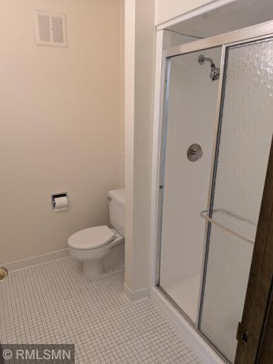 Main Bath 1017.jpg