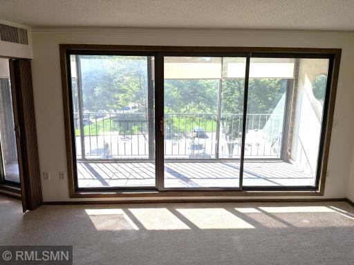 Three Season Porch 1014.jpg